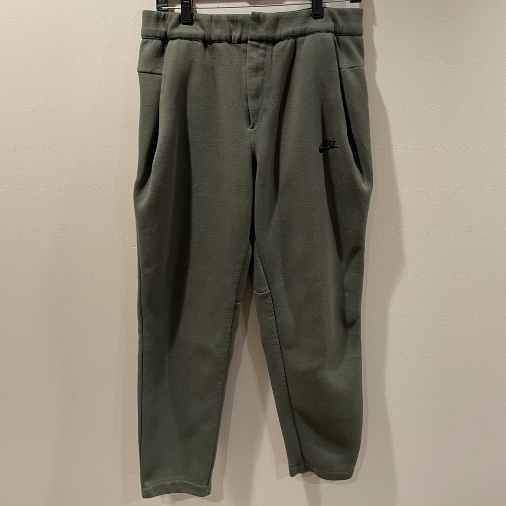 Nike Tech Fleece Pants 861679-325